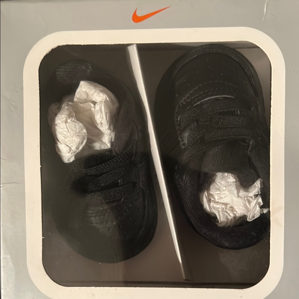 Nike Kids Black Sneakers
